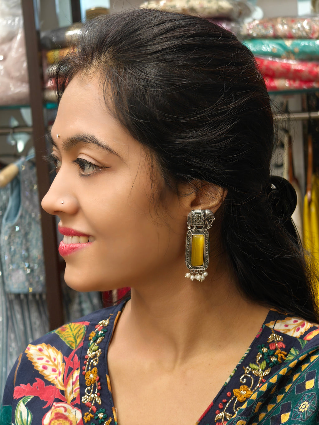 Fashionable Dangler 012015