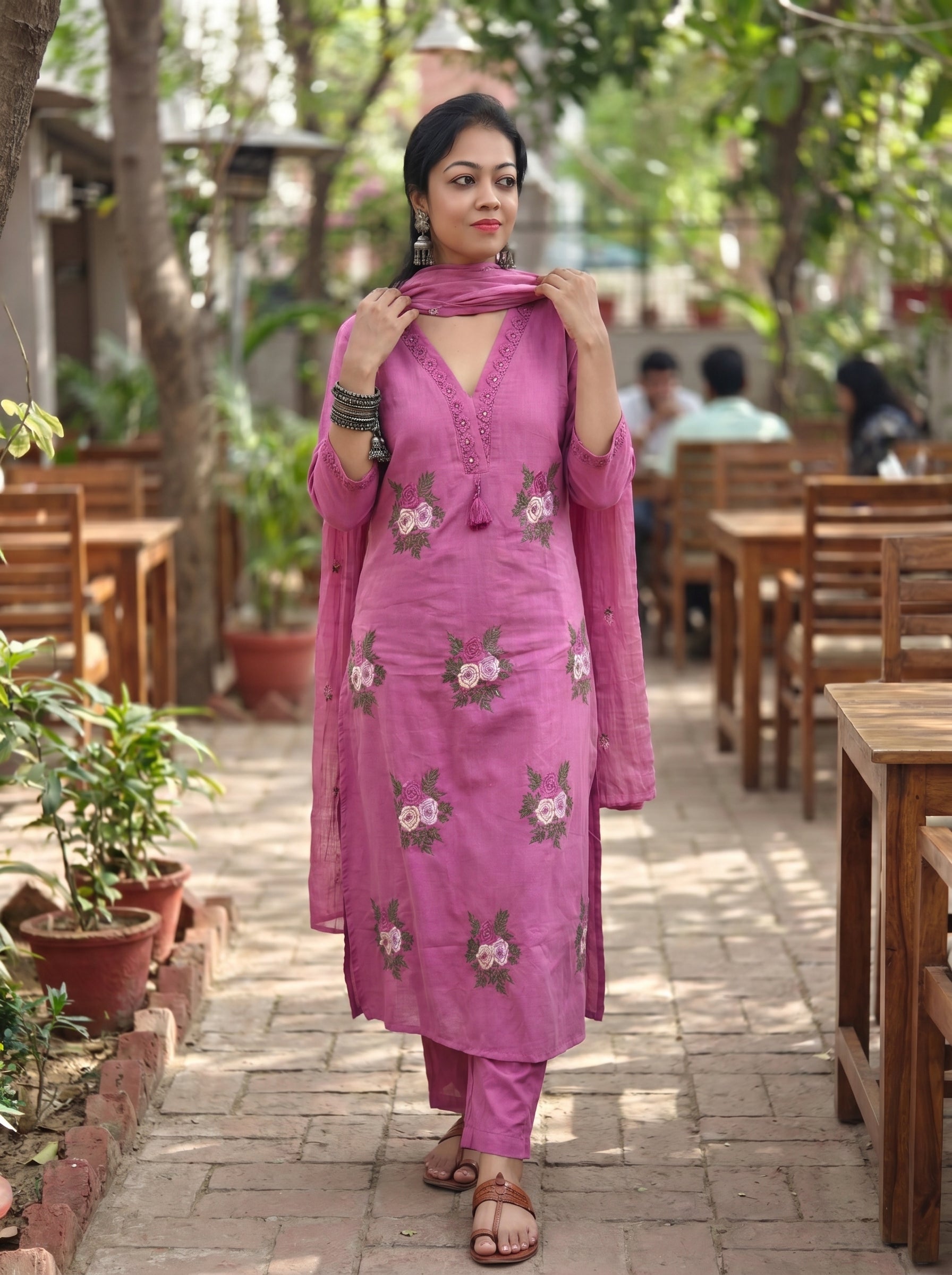 Linen Cotton Embroidered Kurti Pant Dupatta Set 015864