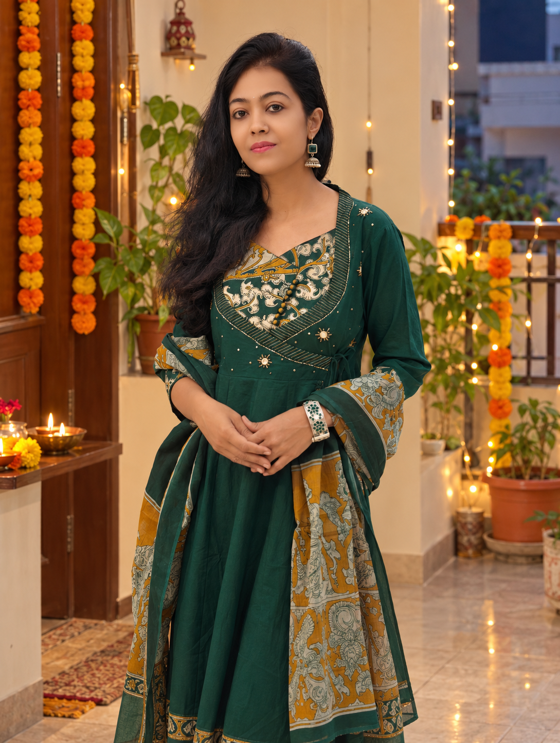 Elegant Emerald  Fully Flared Kurti Set with Kalamkari Print017099