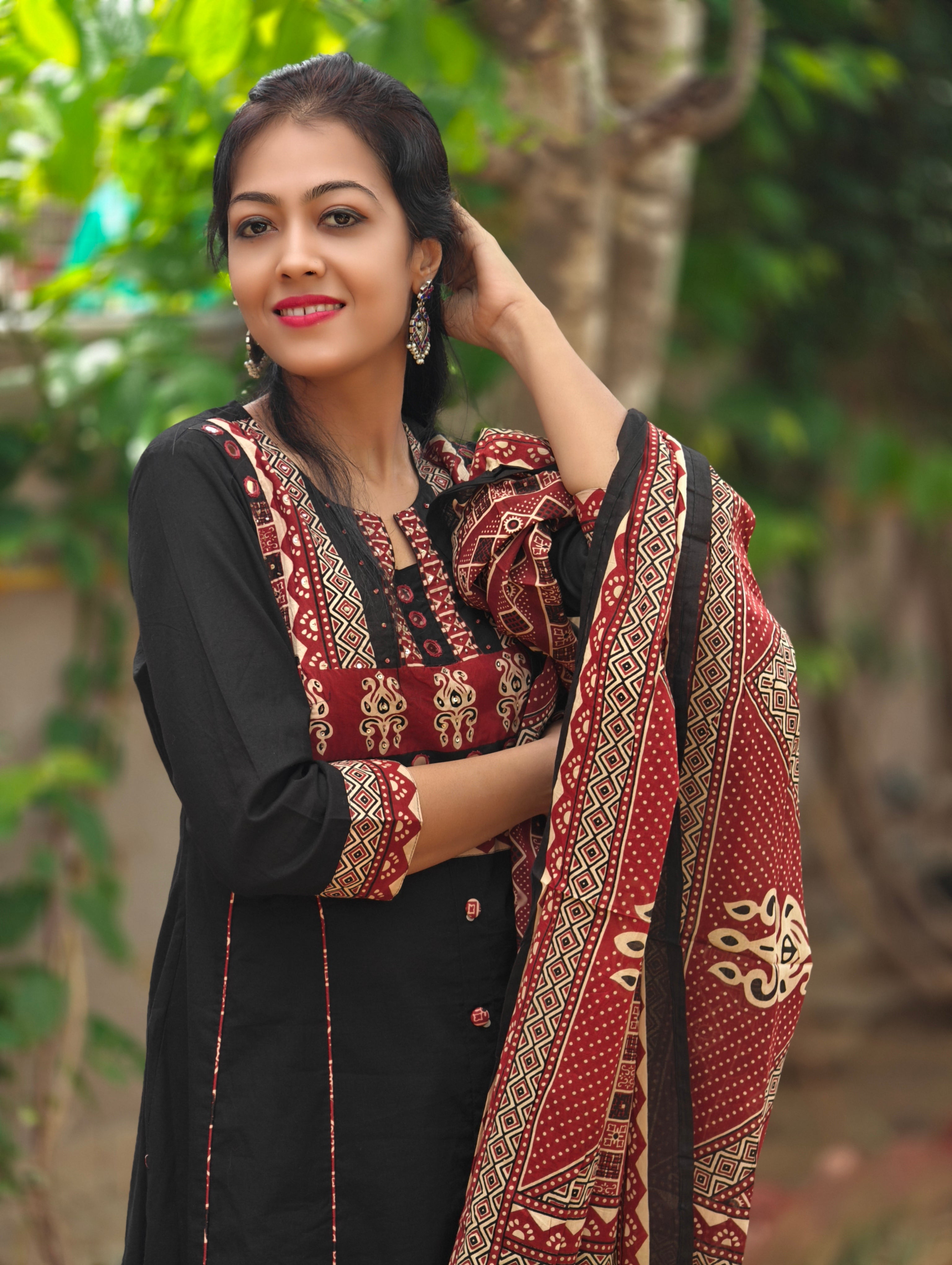 A-Line Traditional Kurti Pant Dupatta Set with Kutchi Print & Mirror Work 015833